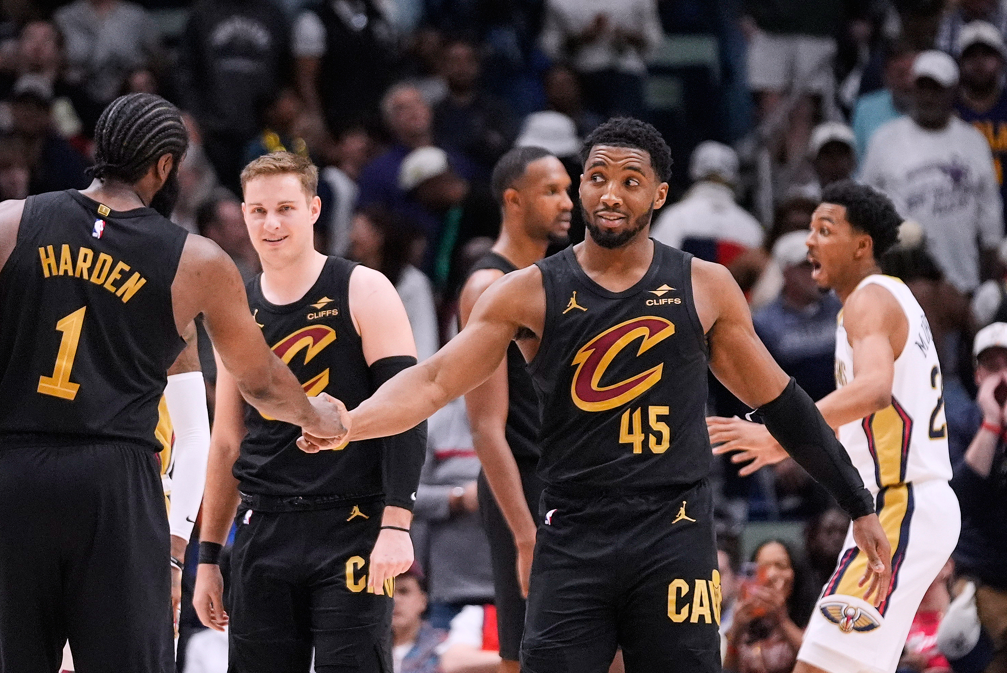 九游体育在线登陆-米切尔27+7哈登20+6+10 骑士逆转鹈鹕取3连胜